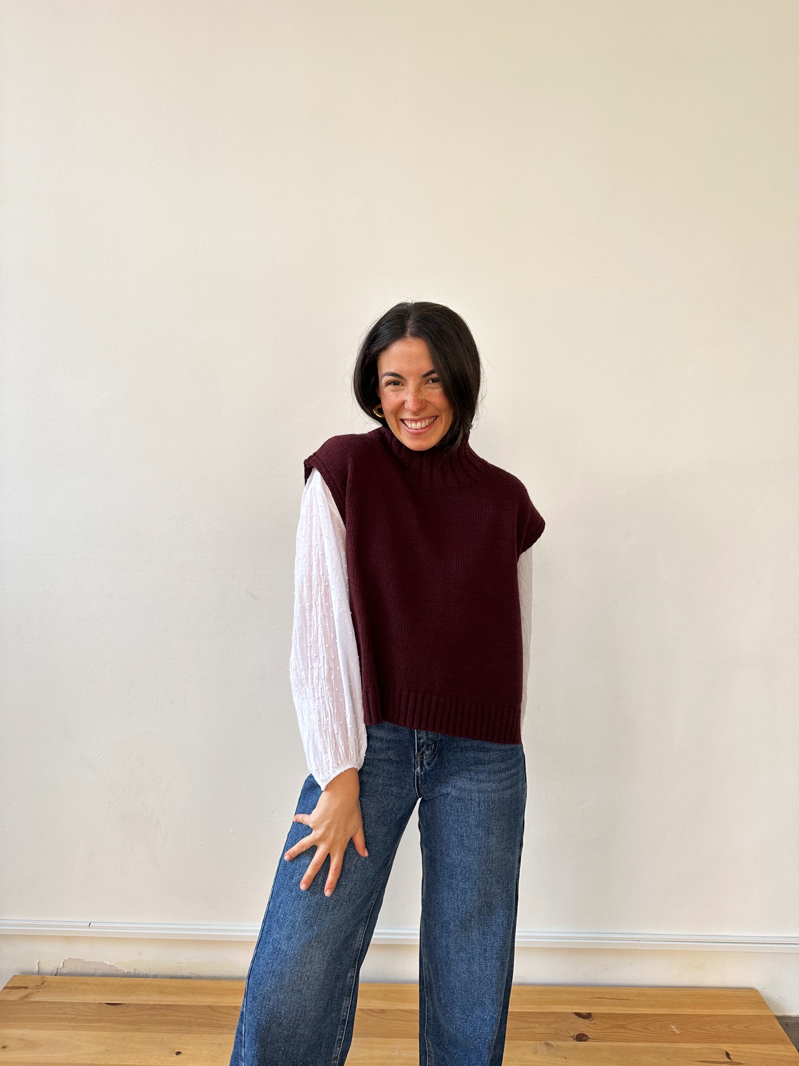 Julieta Burgundy Vest