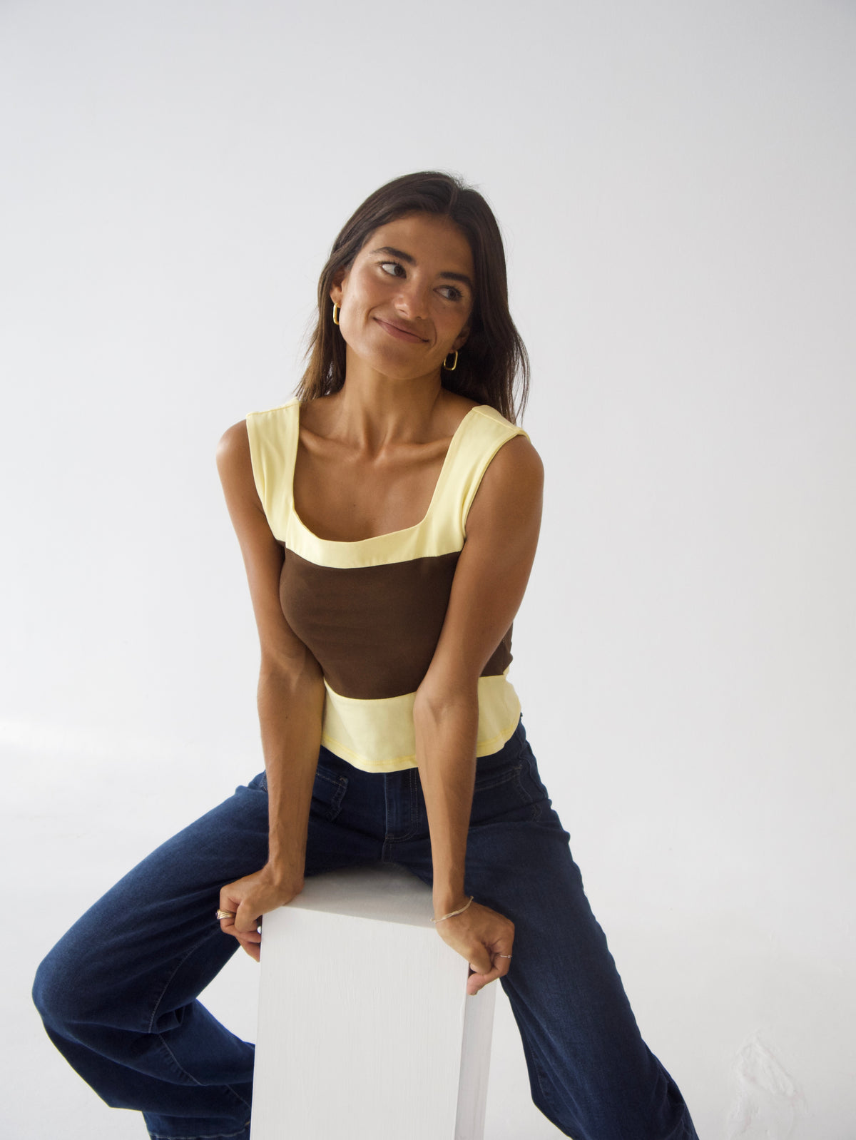 Top Mila Marrón y Amarillo