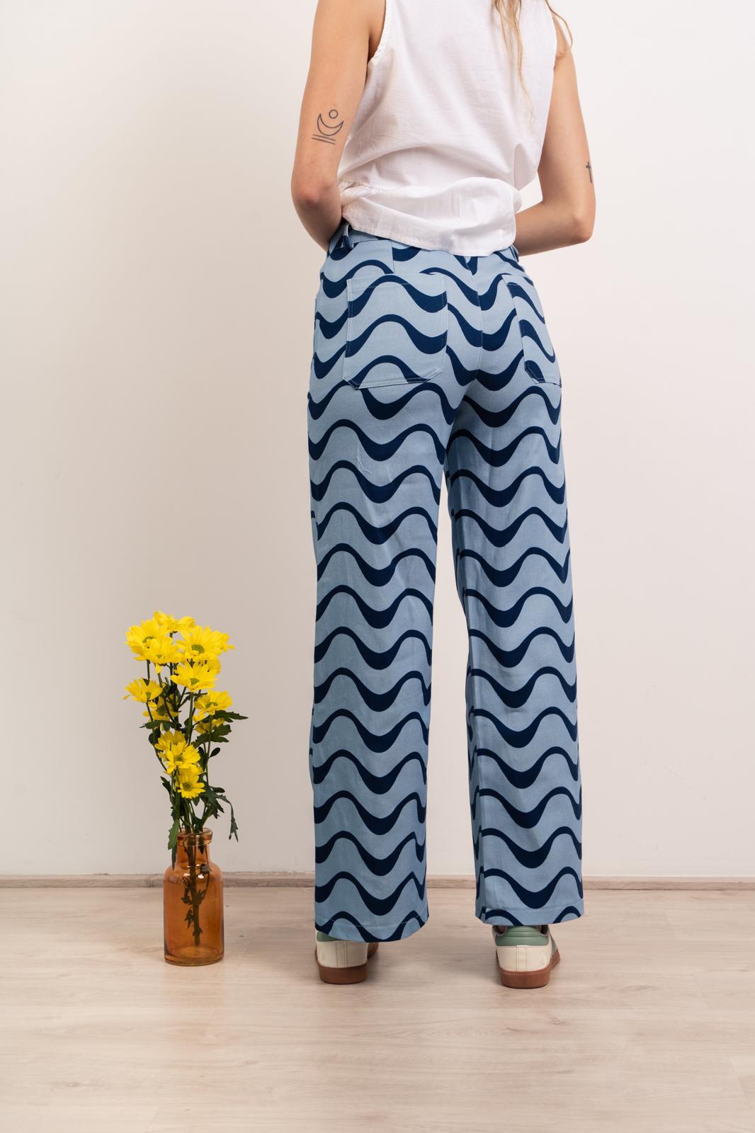 Valeria Waves Blue Jeans