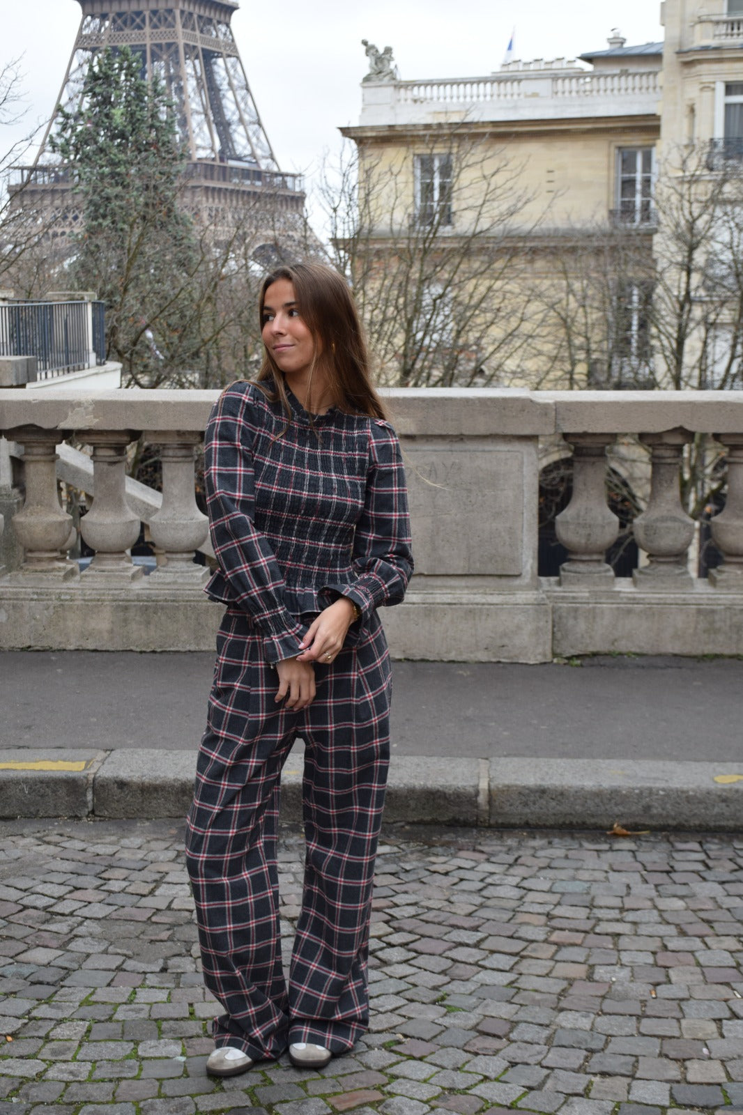 Blusa Chía Alia Cuadros Gris y Rojo