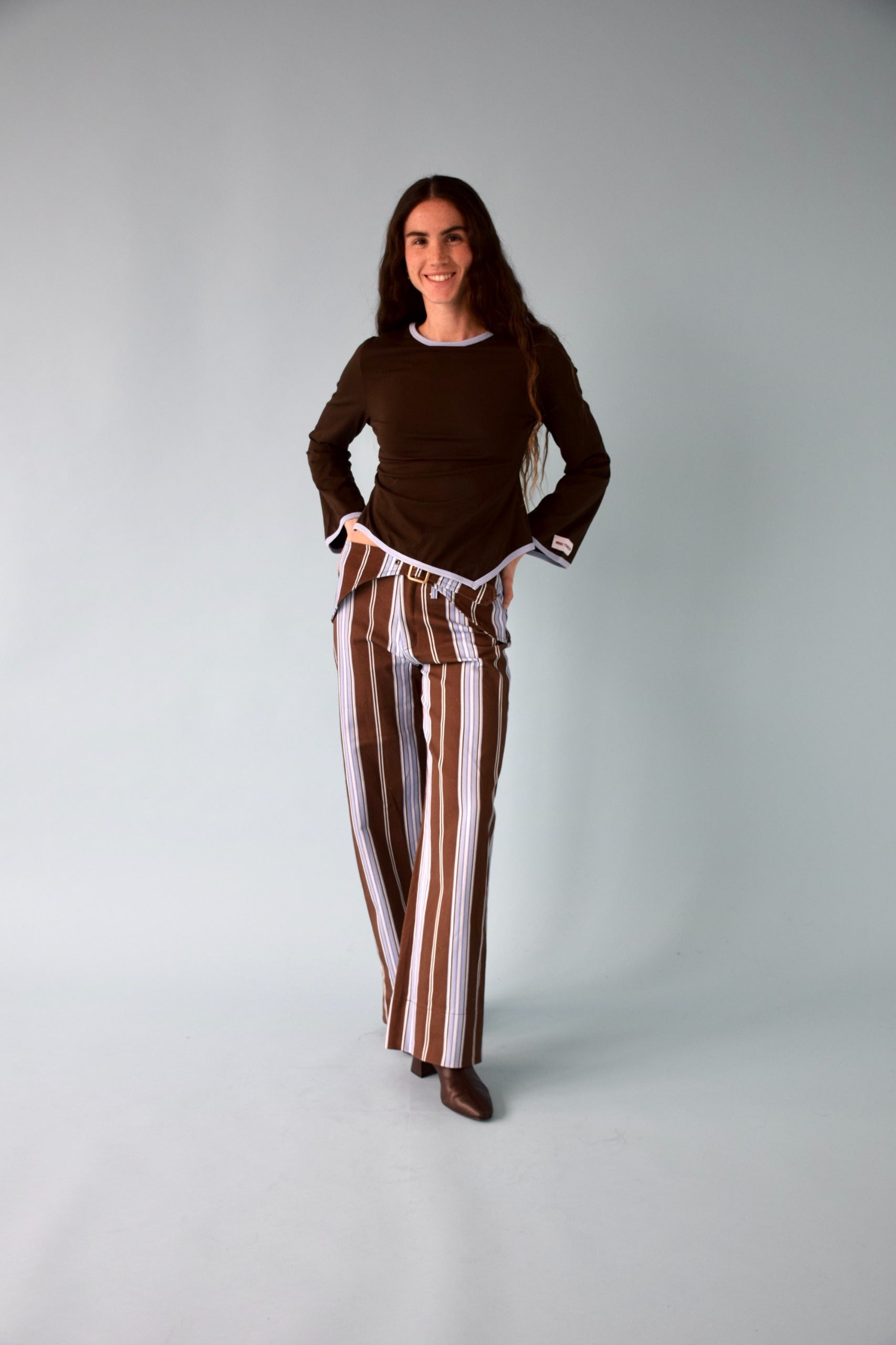 Camiseta Marta Marrón y Azul