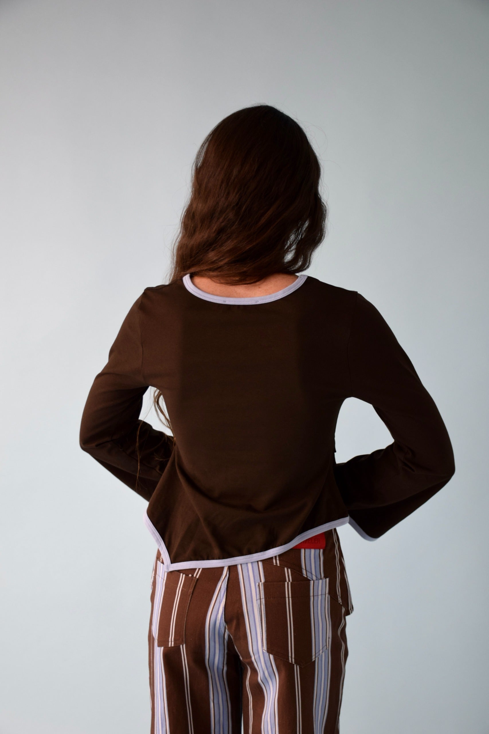 Camiseta Marta Marrón y Azul