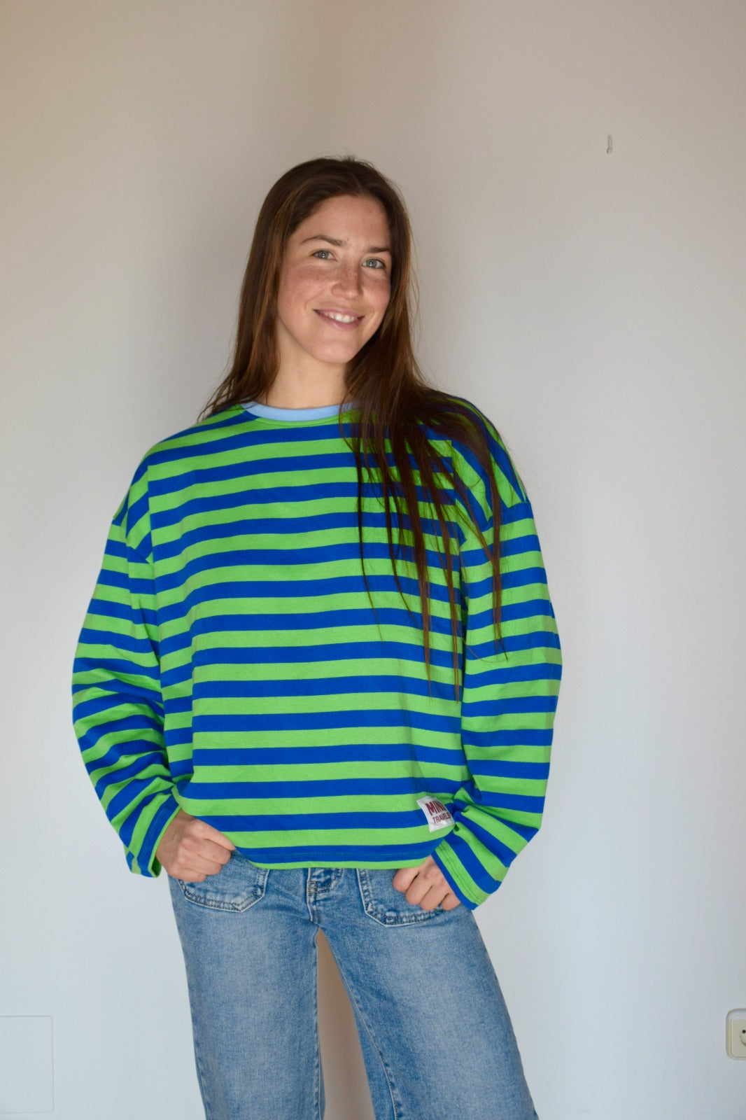 Camiseta Núria Verde y Marino