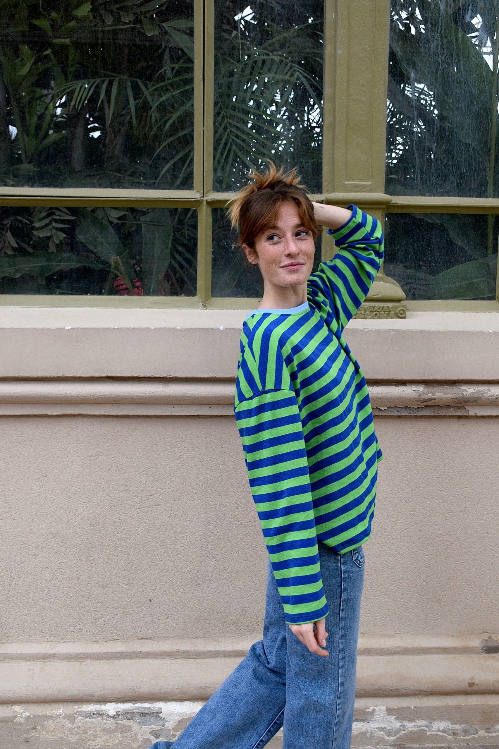 Camiseta Núria Verde y Marino