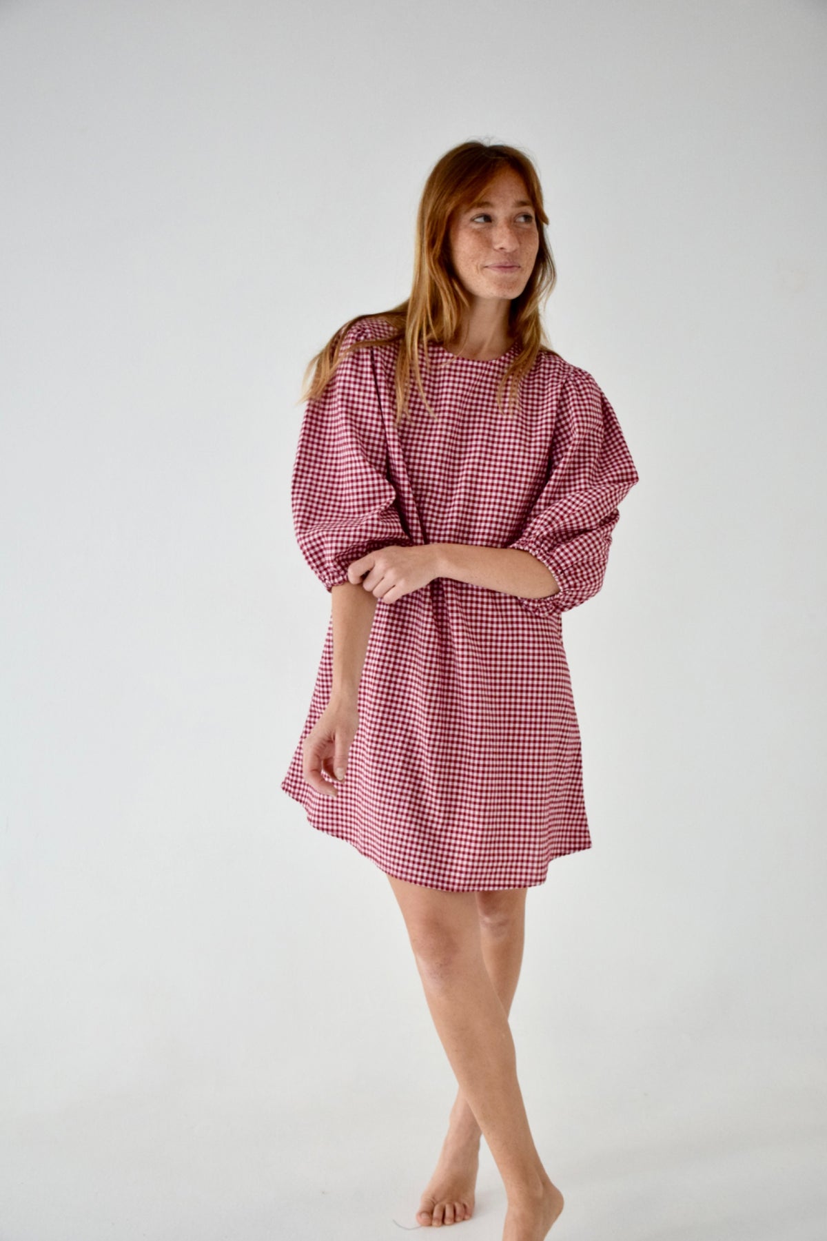 burgundy gingham dress Mirela Size:Preemie US numeric Delicate ruffle collar detailing Optical Illusion Blue And Teen