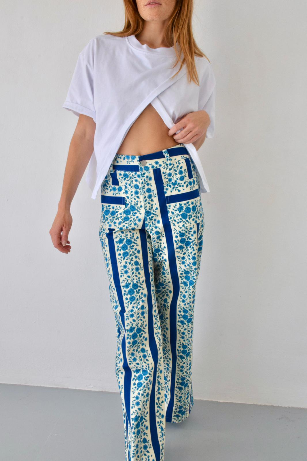 Jeans Valeria Flores Azul