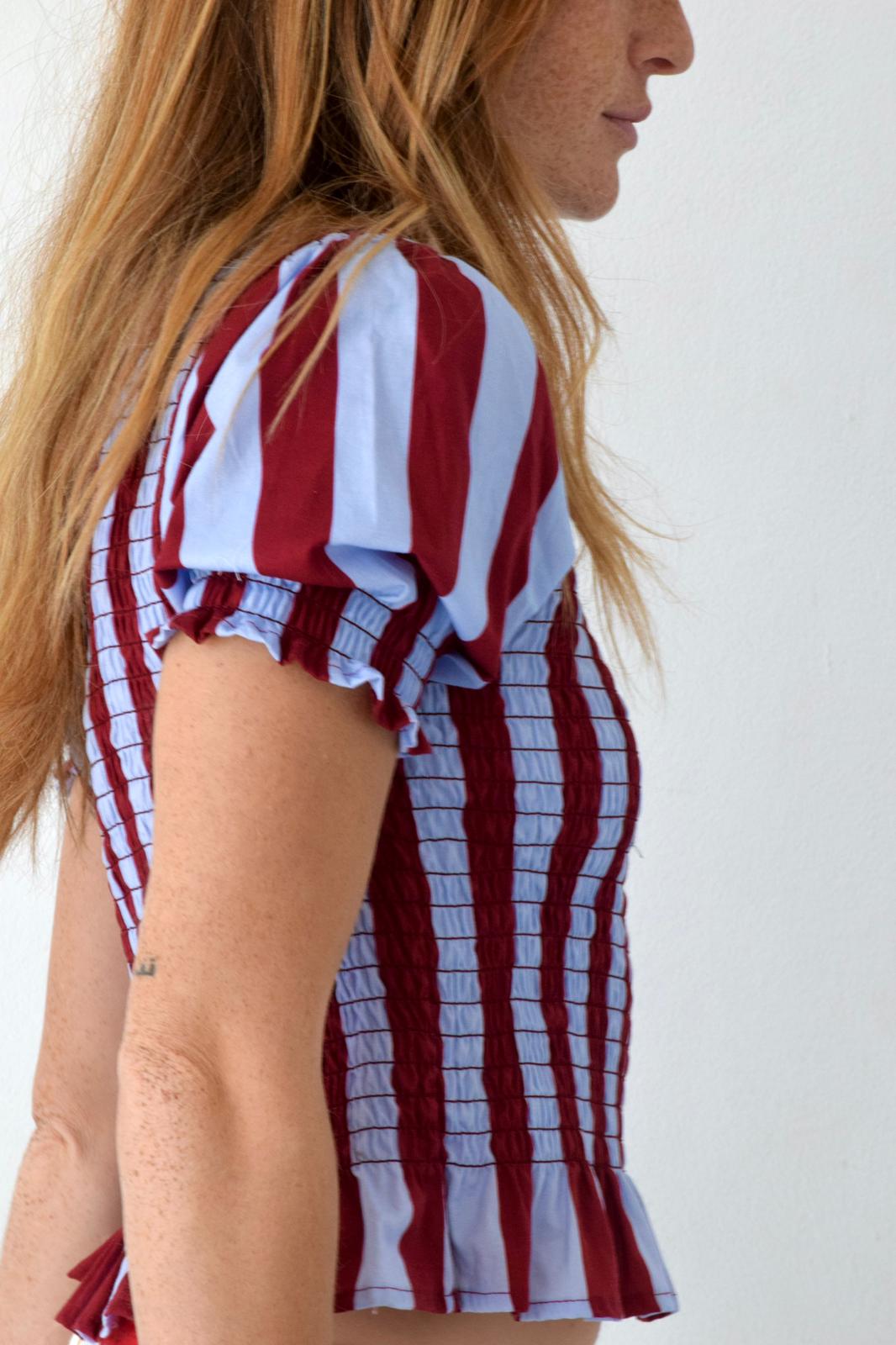 Blusa Chía Rayas Burgundy y Celeste Manga Corta