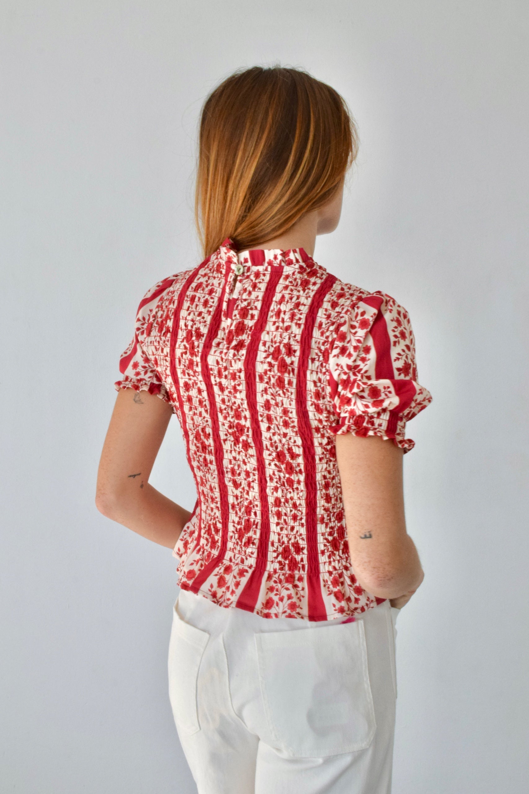 Blusa Chía Flores Roja Manga Corta