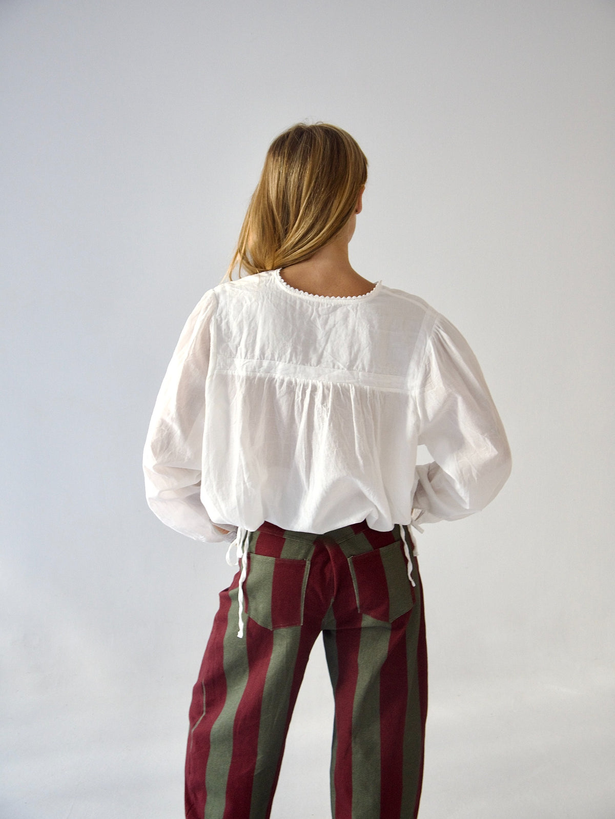 Blusa Violeta Blanca