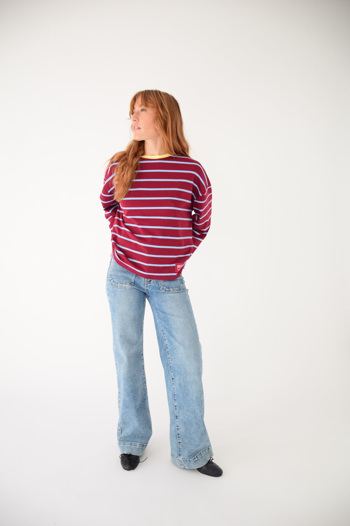 Míriam Burgundy and Light Blue T-Shirt
