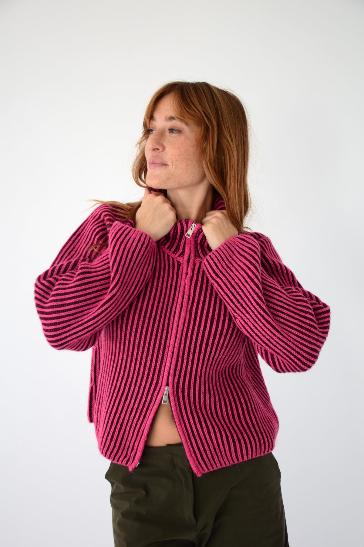 Cárdigan Rita Burgundy y Rosa
