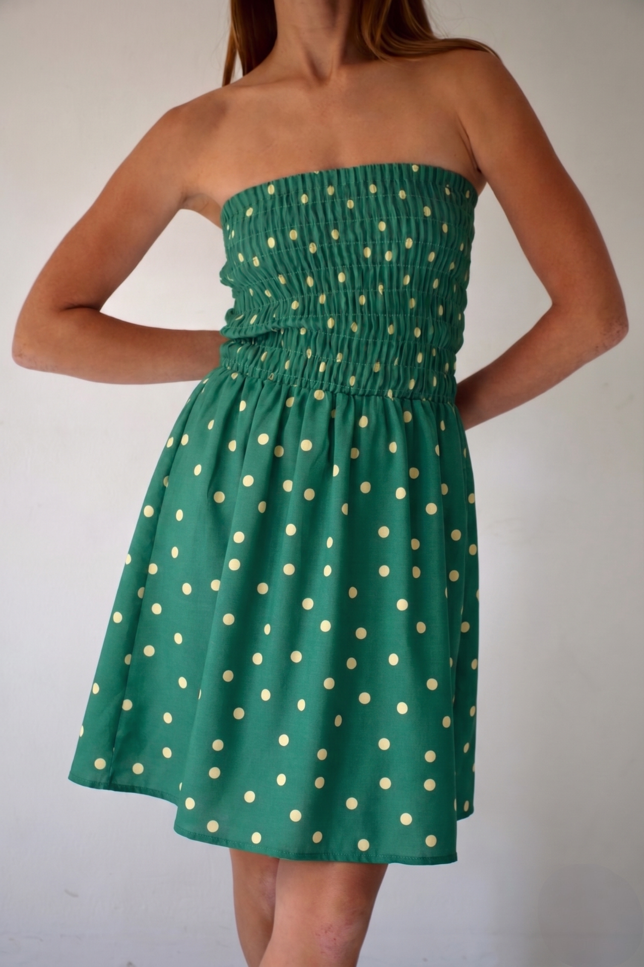 Vestido Emily Topos Verde Corto