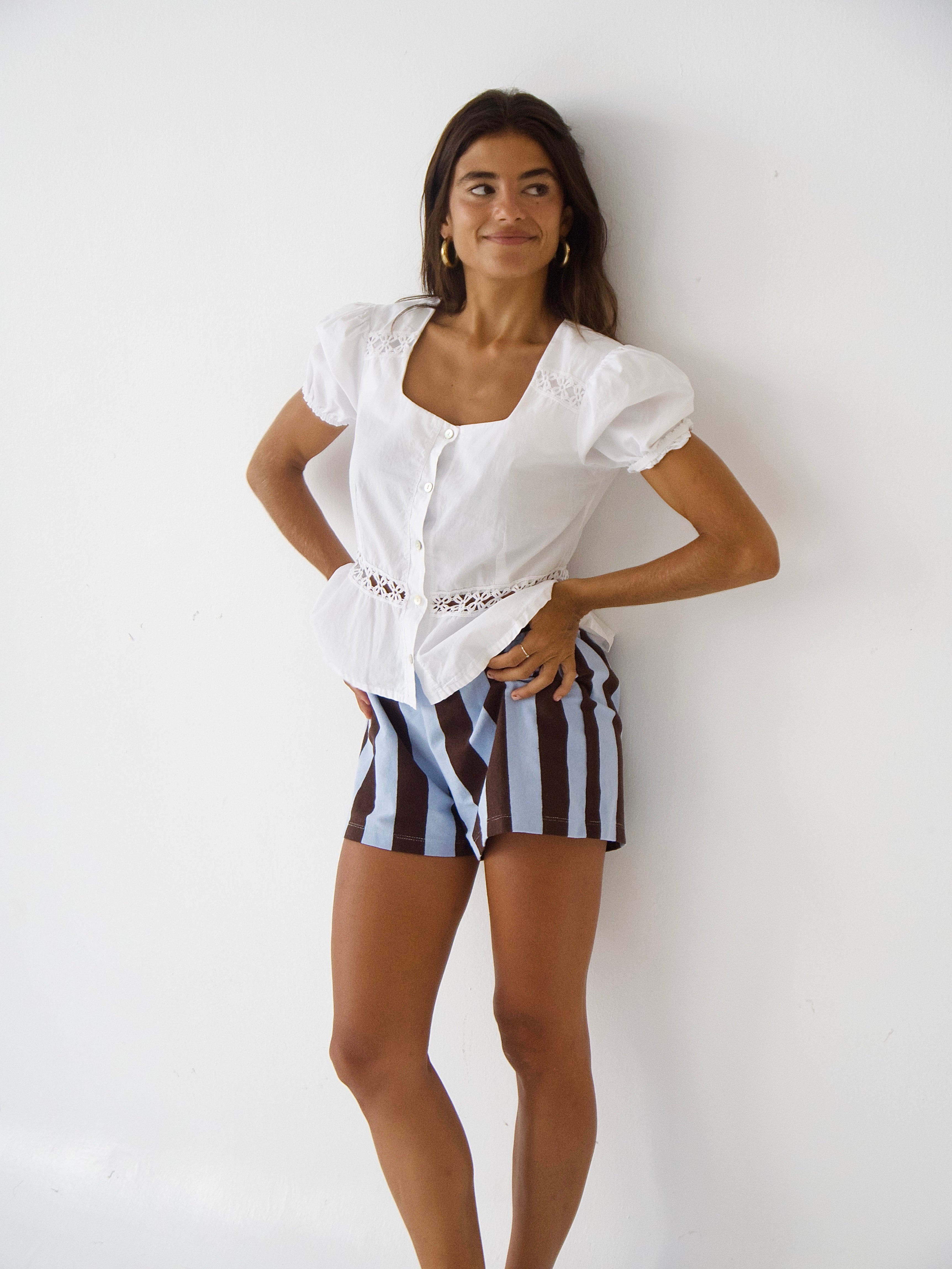 Filipa Celeste and Marrón Shorts
