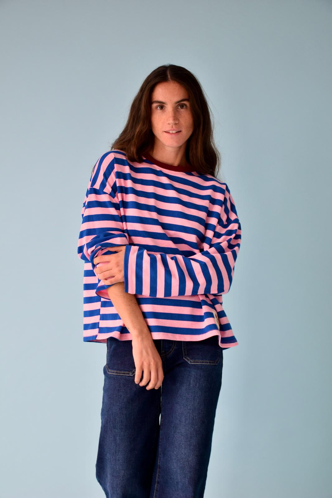 Núria Blue and Pink T-shirt