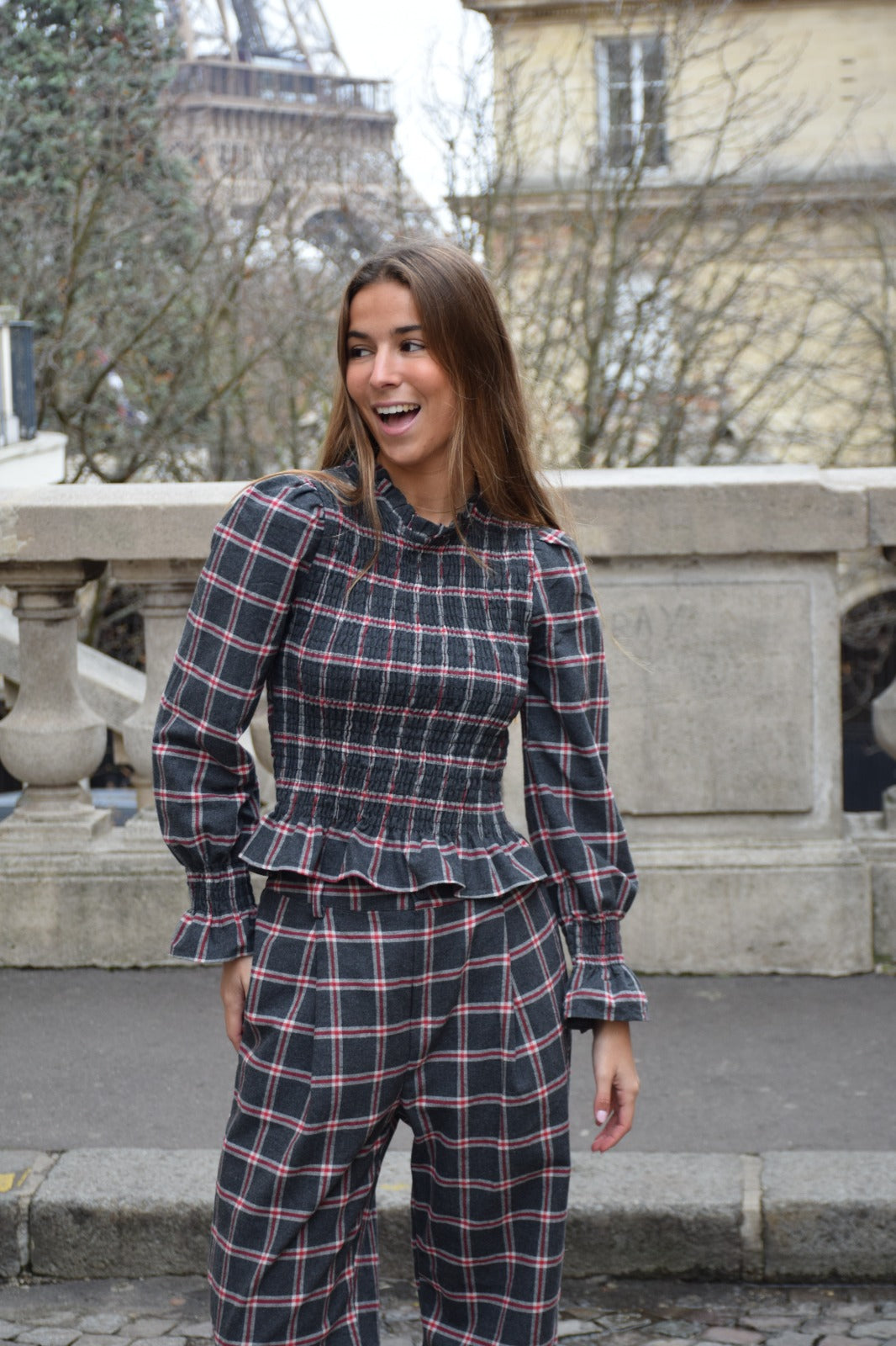 Blusa Chía Alia Cuadros Gris y Rojo