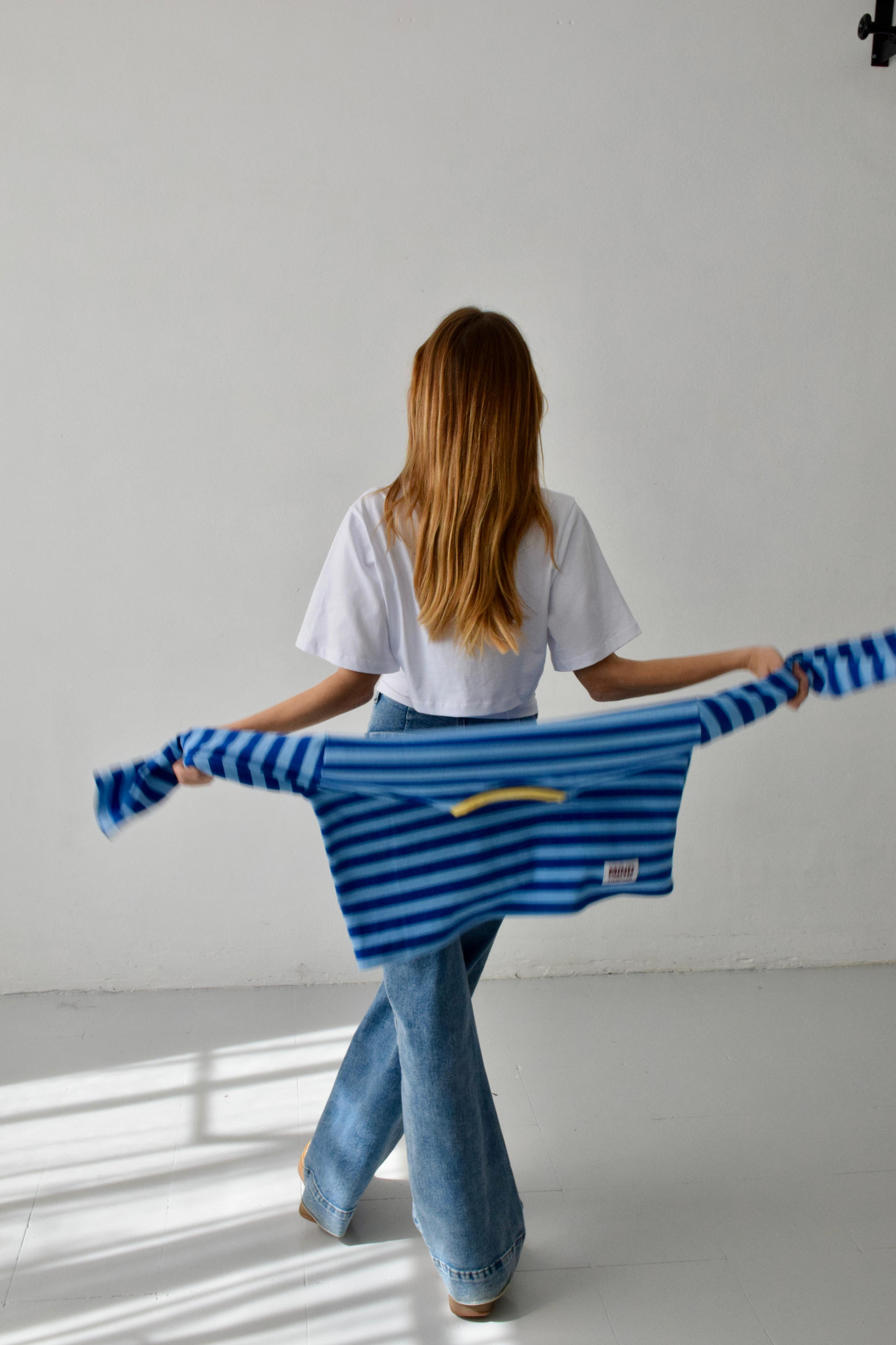 Núria Blue and Yellow T-shirt