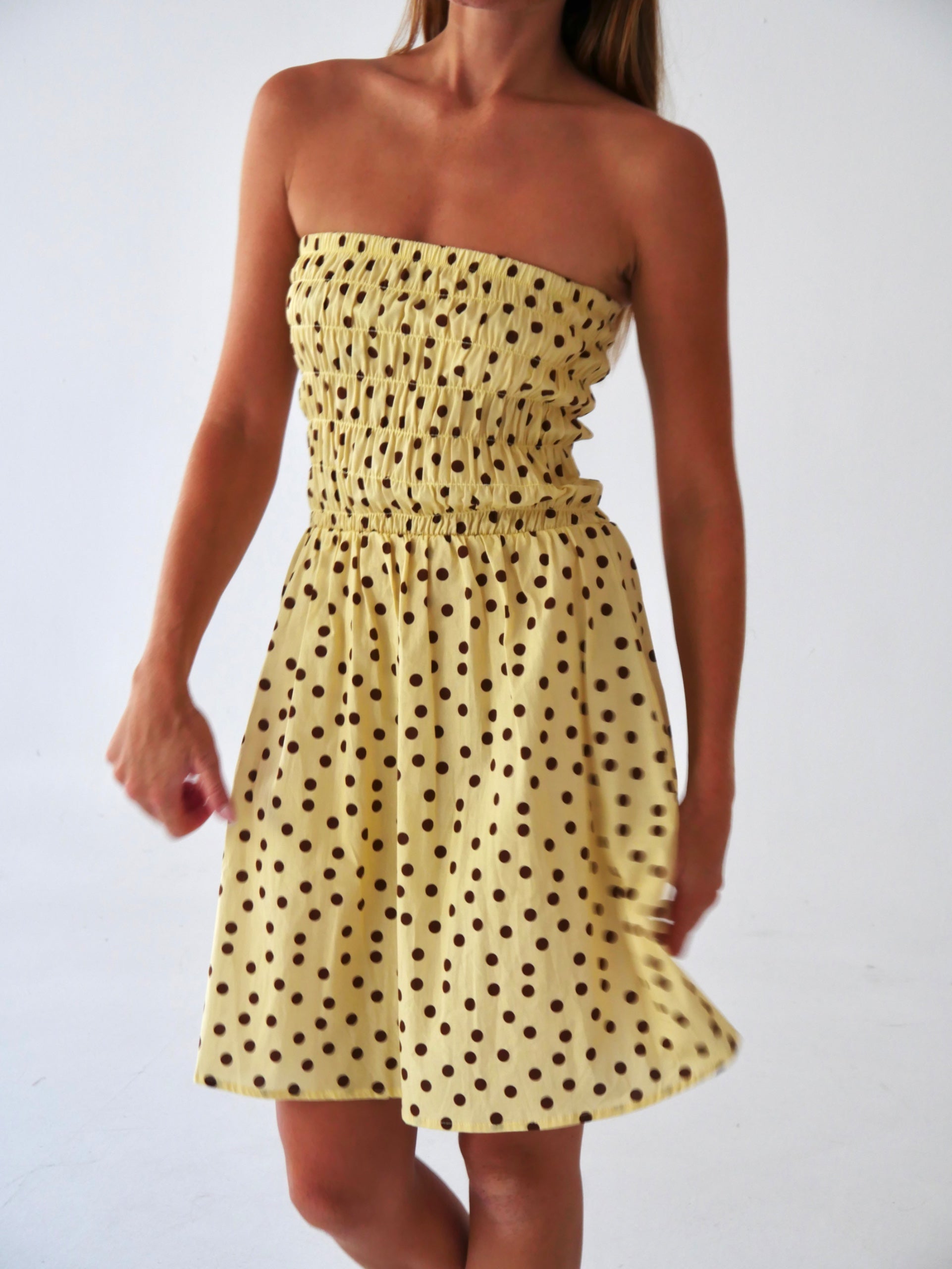Vestido Emily Topos Amarillo Corto