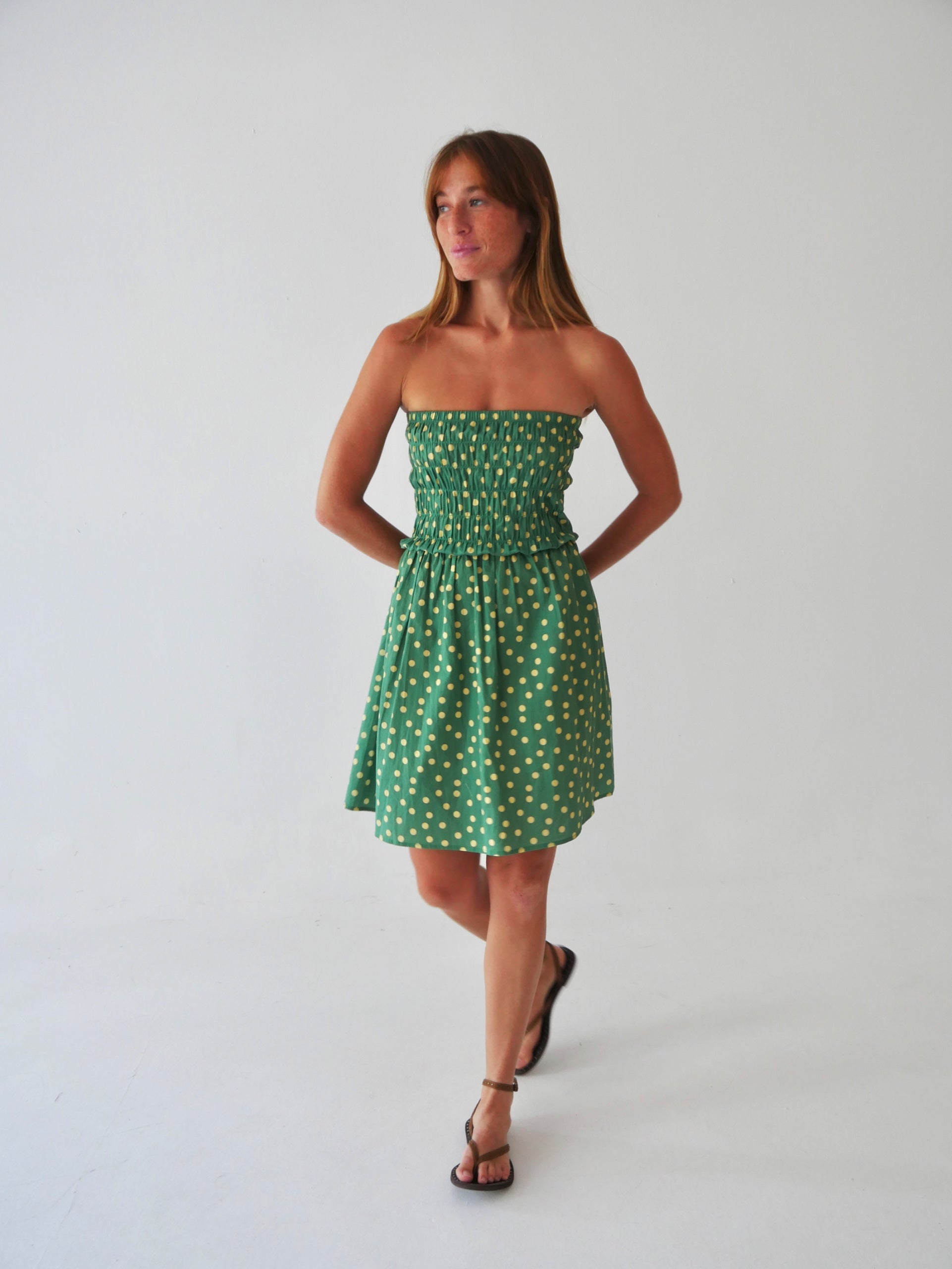 Vestido Emily Topos Verde Corto