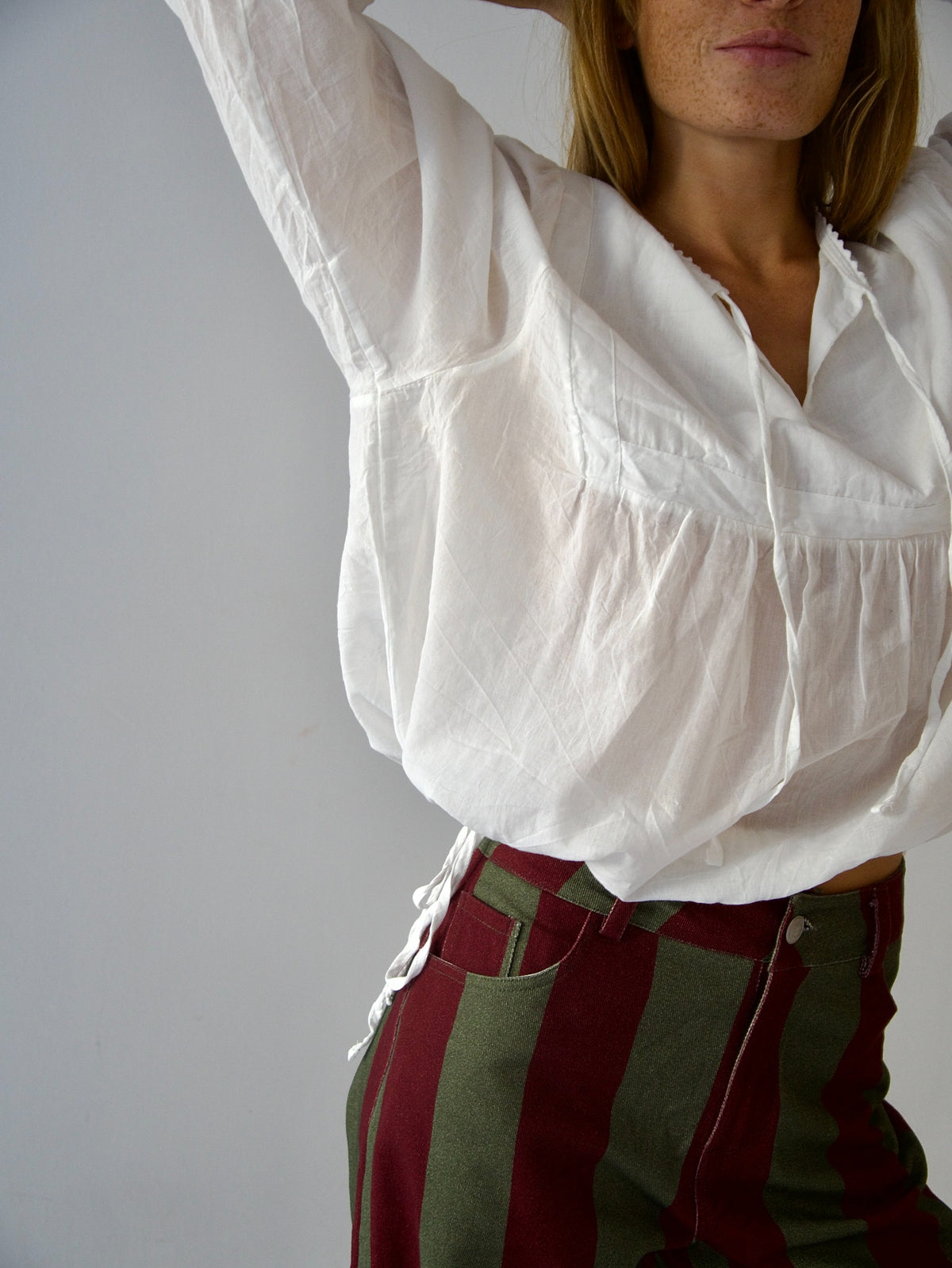 Blusa Violeta Blanca