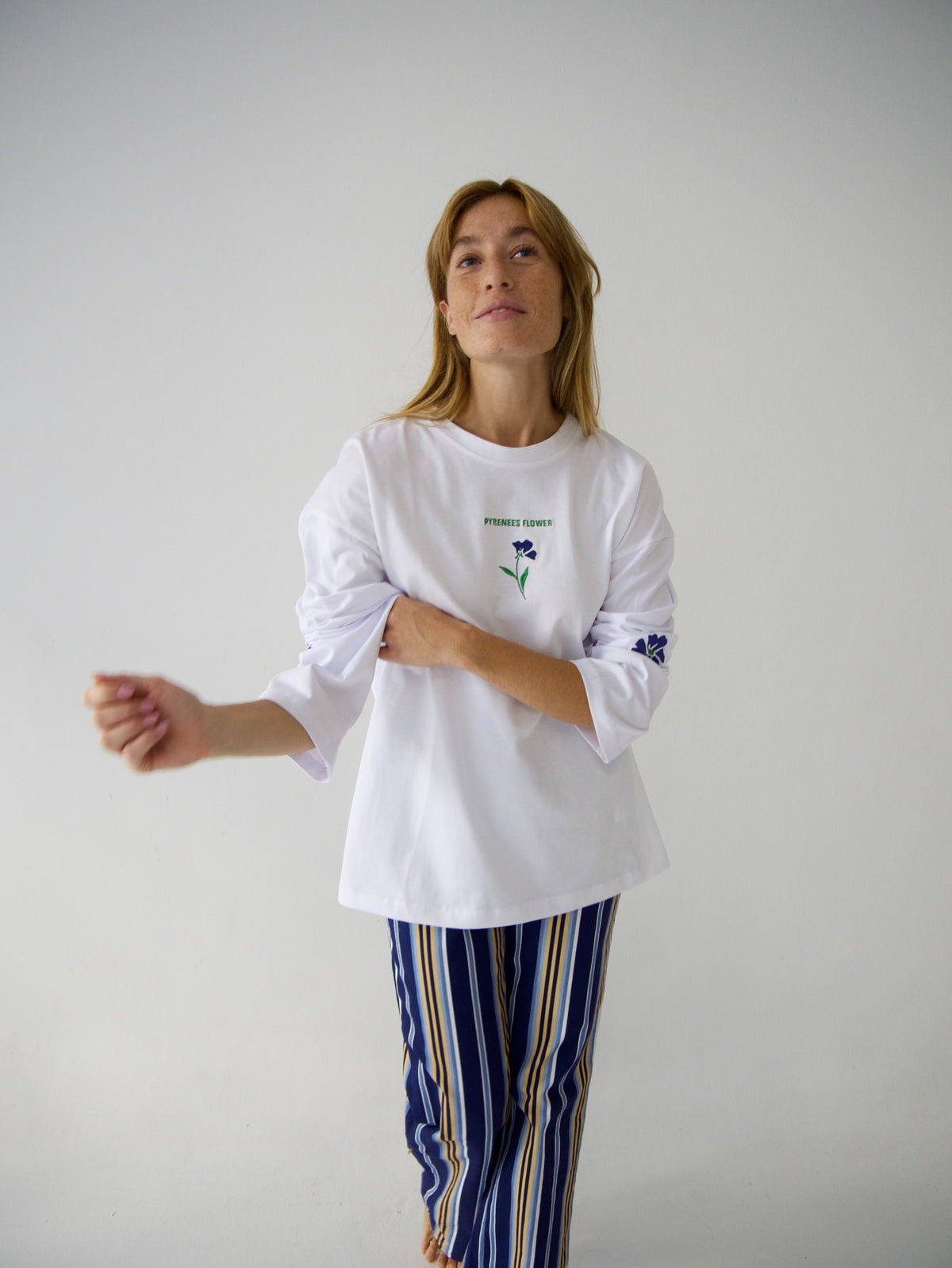 Camiseta Pyrenees Flower Manga Larga