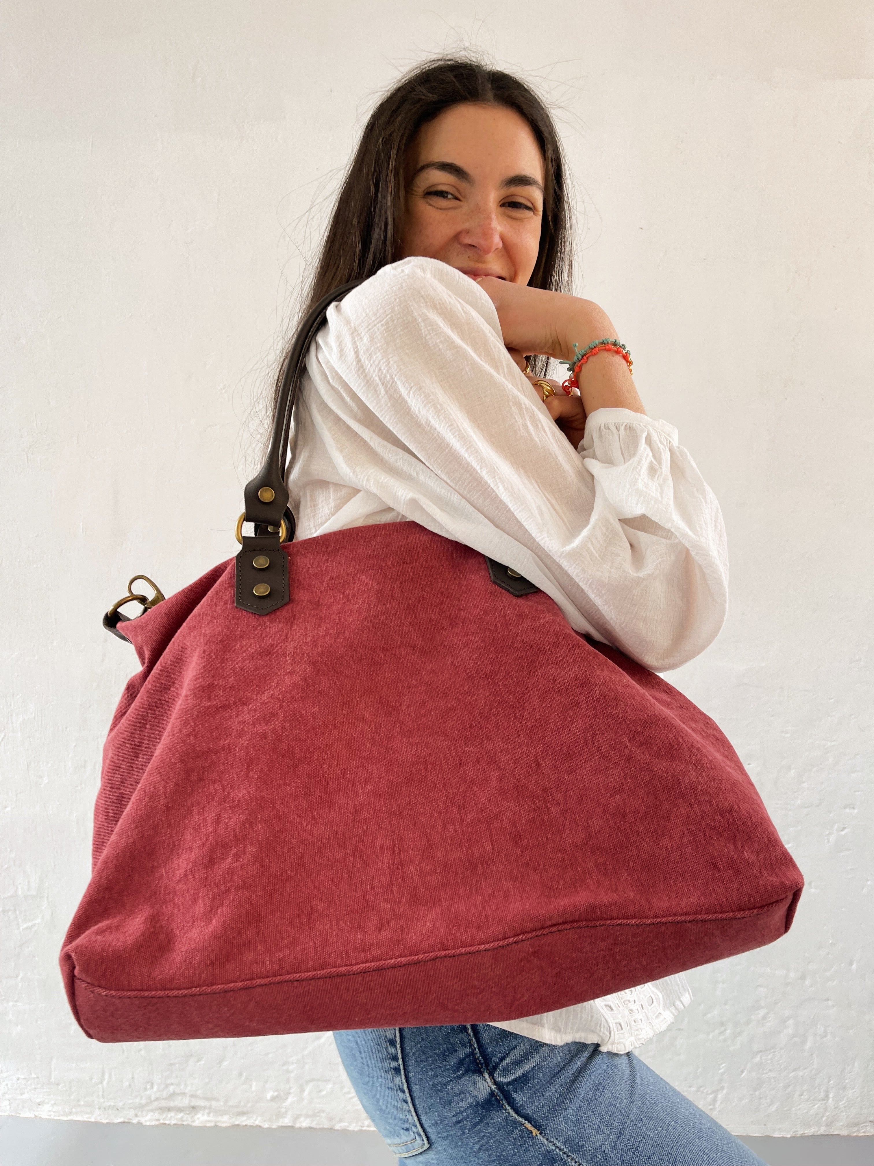 Julieta Burgundy Bag