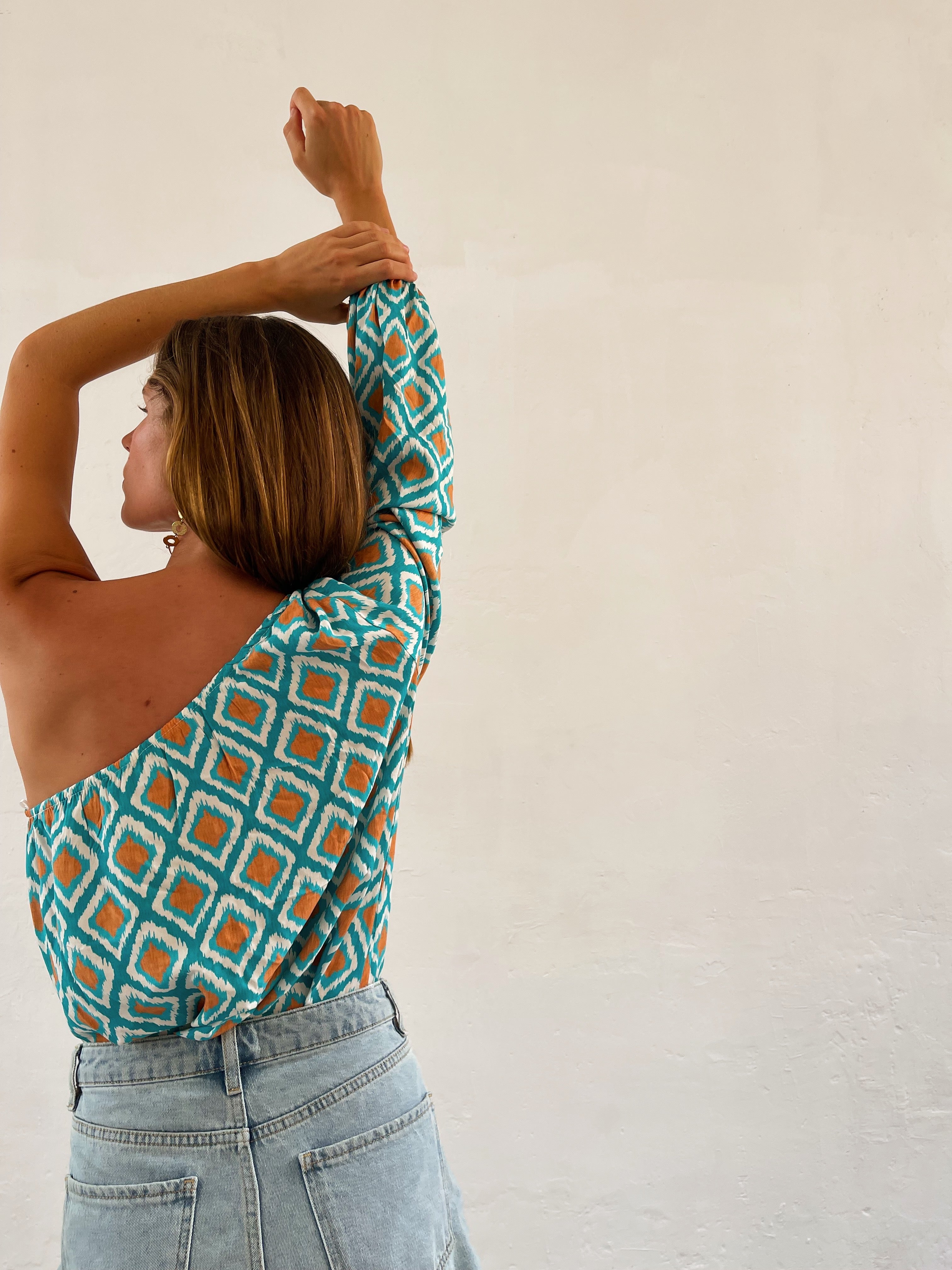 Rhombus Print Turquoise Top