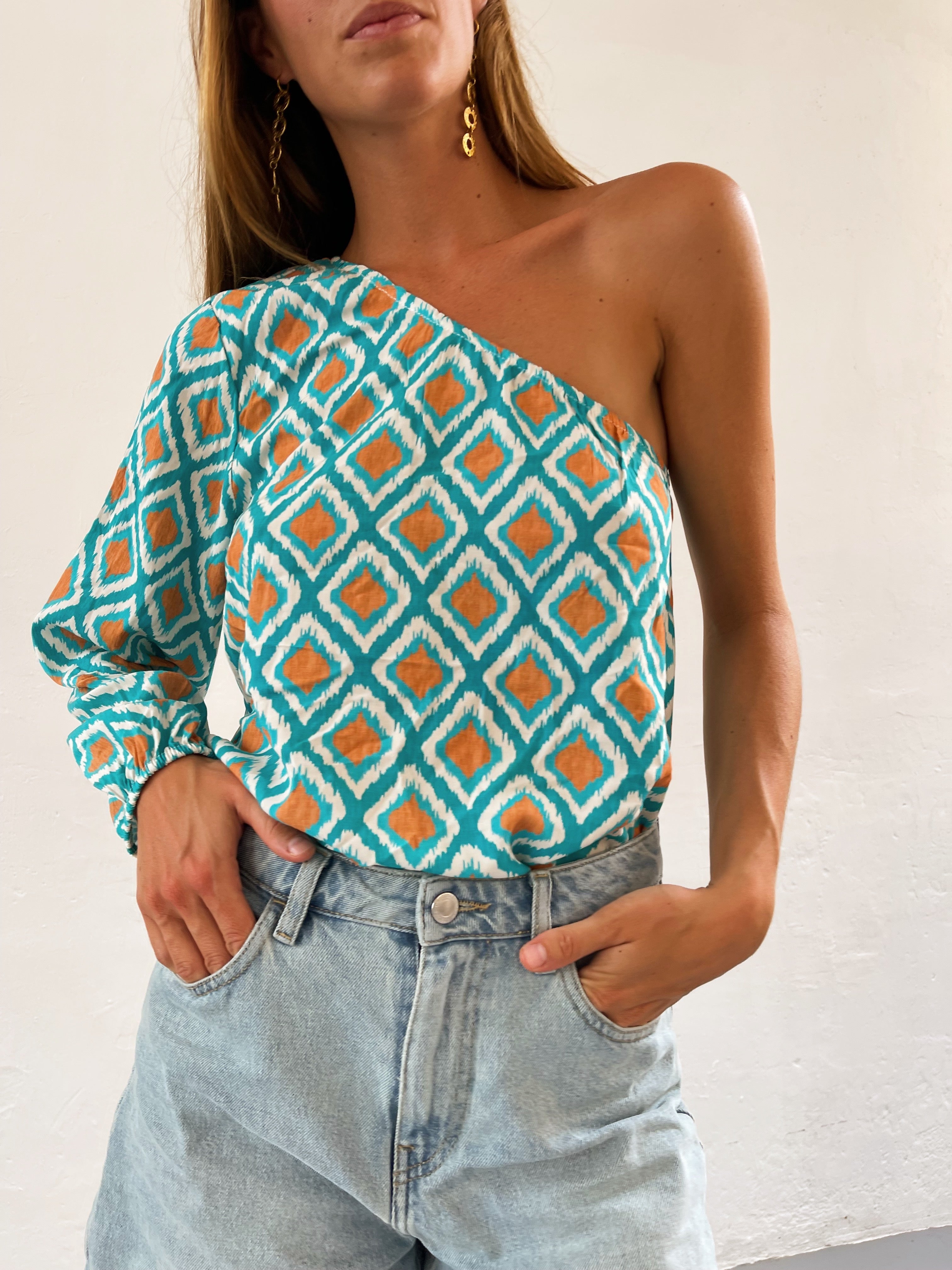 Rhombus Print Turquoise Top