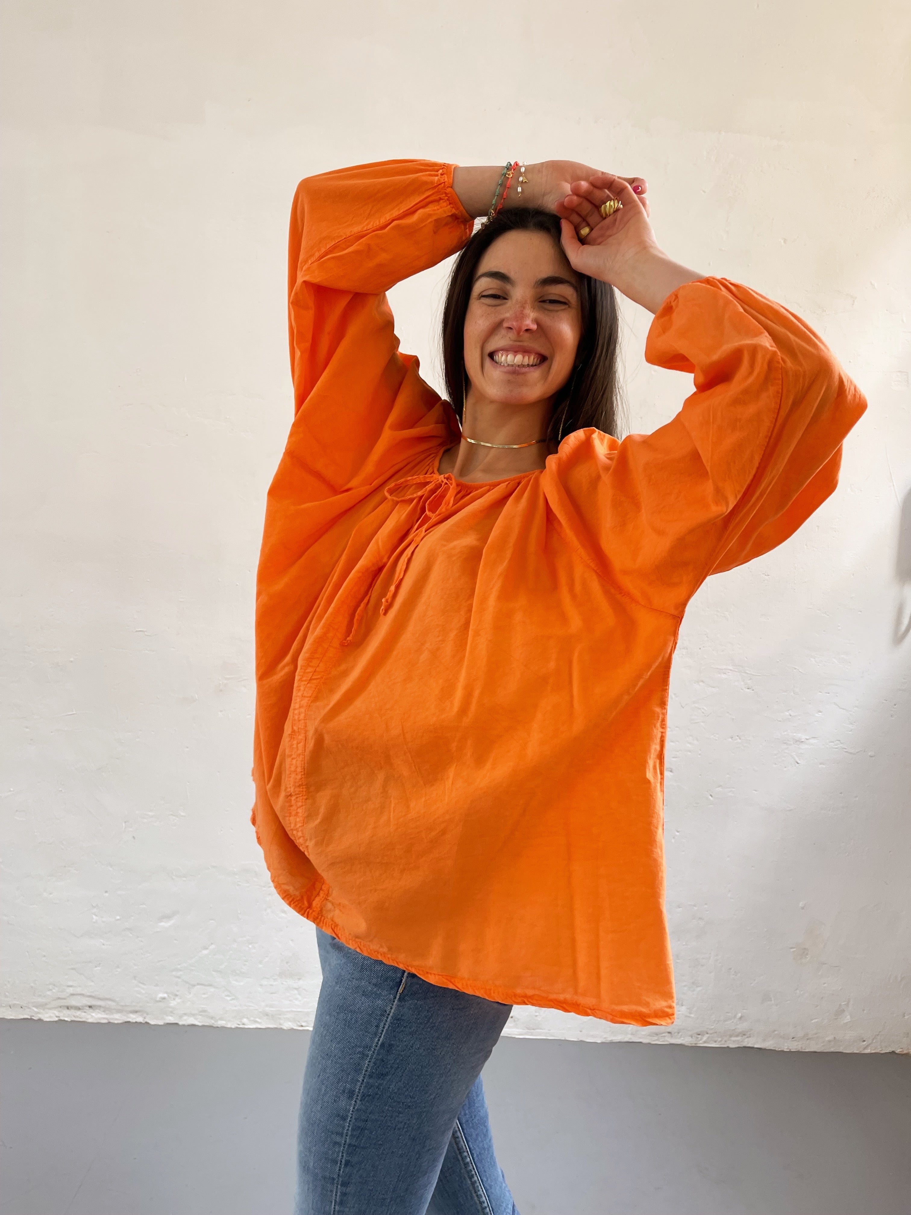 blusa naranja