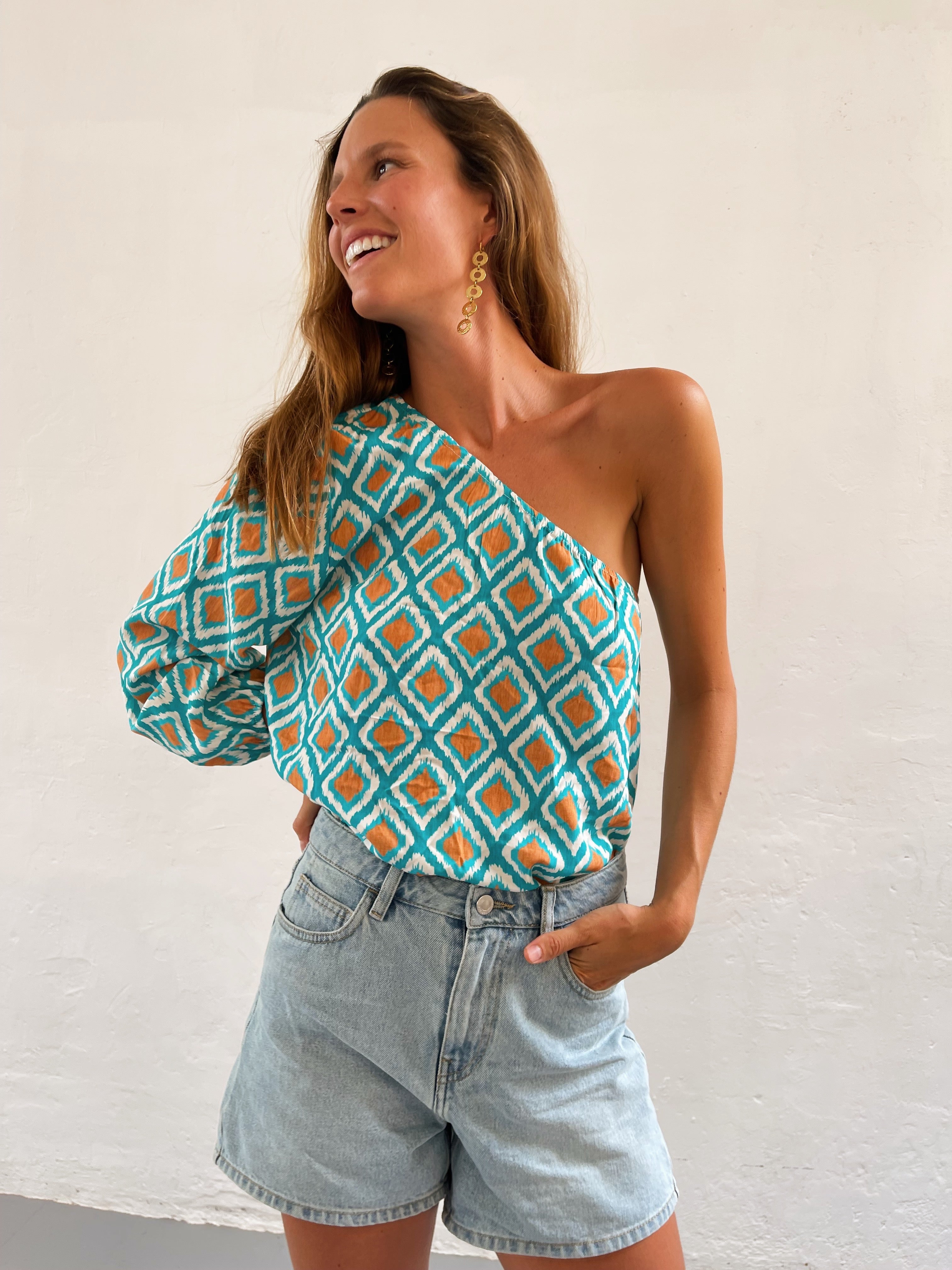 Rhombus Print Turquoise Top